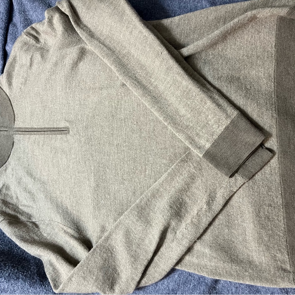 Brooks Brothers Extra Fine Merino Wool Sweater Size XL tab